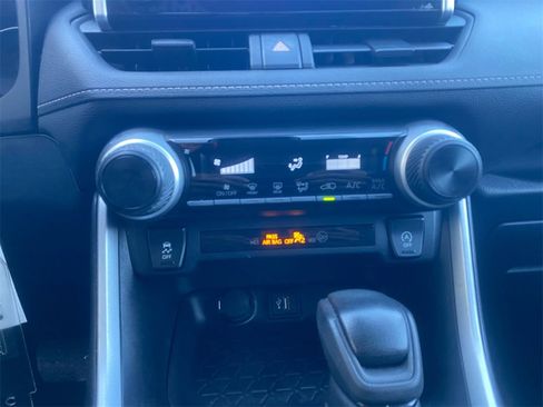 Used 2023 Toyota RAV4 LE image 24