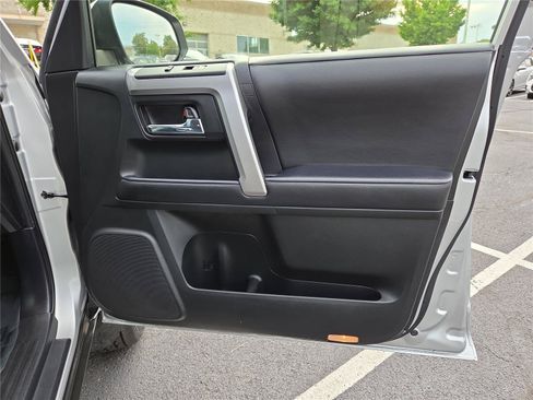 Used 2023 Toyota 4Runner SR5 Premium w/ Moonroof Package AWD/4WD image 28
