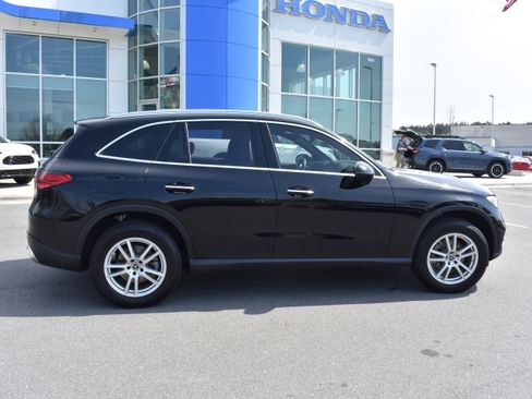 Used 2023 Mercedes-Benz GLC 300 4MATIC image 10