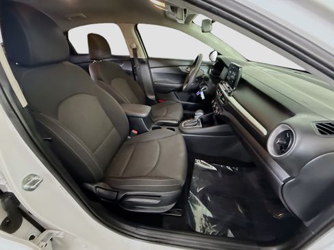 Used 2020 Kia Forte Sedan FWD image 28