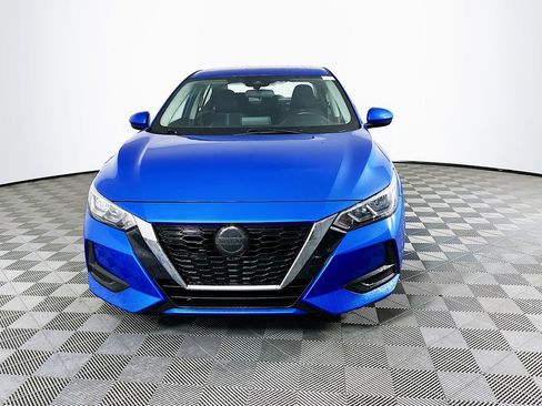 Used 2022 Nissan Sentra SV image 3