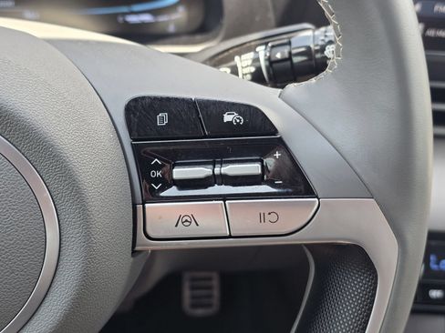 Certified 2025 Hyundai Elantra Sport FWD image 26