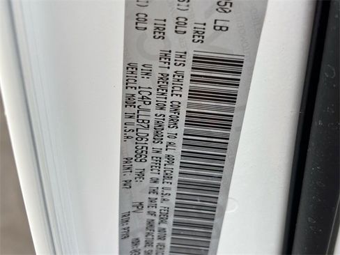 Used 2020 Jeep Cherokee Latitude Plus image 24