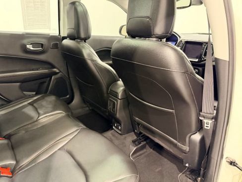 Used 2018 Jeep Compass Limited w/ Navigation Group AWD/4WD image 36