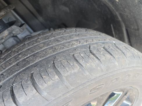 Used 2023 Jeep Renegade Altitude AWD/4WD image 29