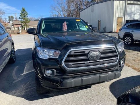 Used 2019 Toyota Tacoma SR5 image 5