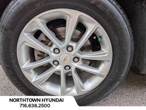Used 2024 Chevrolet TrailBlazer LS FWD image 37