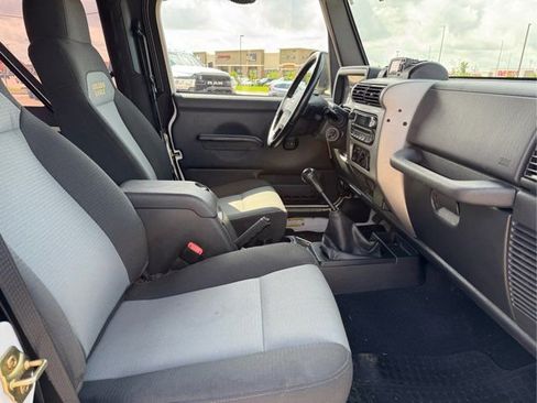 Used 2006 Jeep Wrangler Sport w/ Golden Eagle Group image 16