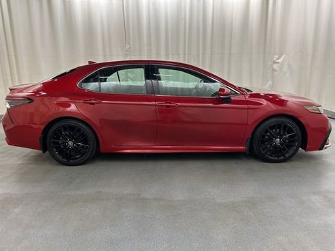 Used 2022 Toyota Camry XSE w/ Carpet Mat Package (TMS) AWD/4WD image 7