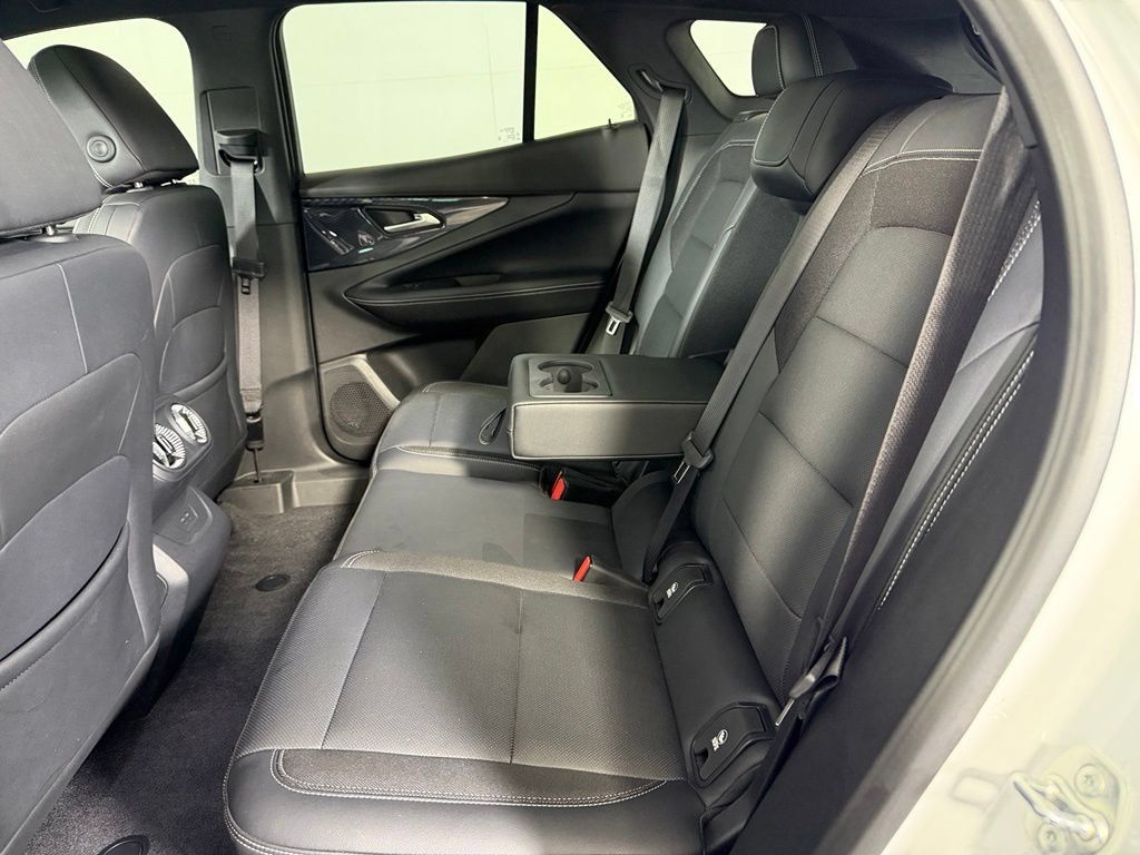 Used 2024 Chevrolet Blazer EV LT AWD/4WD image 19