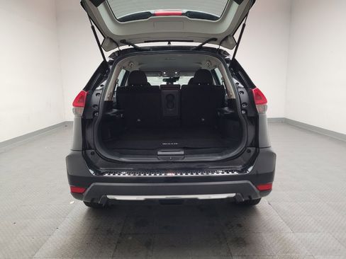 Used 2020 Nissan Rogue S image 29