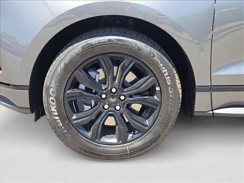 New 2024 Ford Edge SE w/ Black Appearance Package image 10