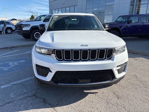 New 2026 Jeep Grand Cherokee Laredo X AWD/4WD image 9