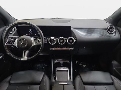 Used 2025 Mercedes-Benz GLA 250 4MATIC image 10