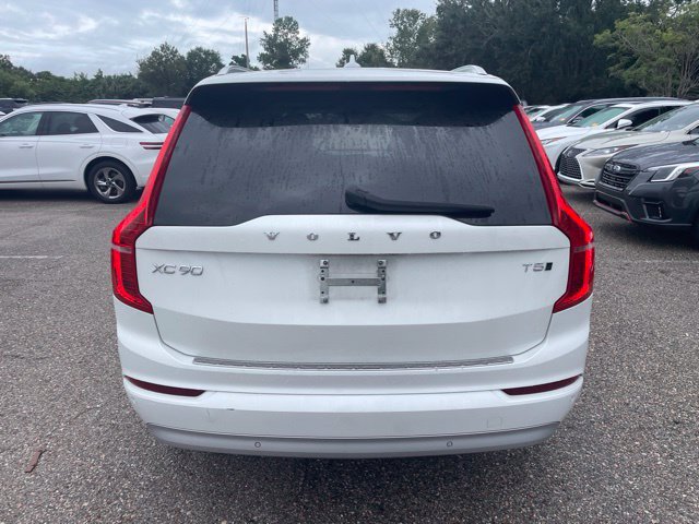 Used 2022 Volvo XC90 T5 Momentum AWD/4WD image 3