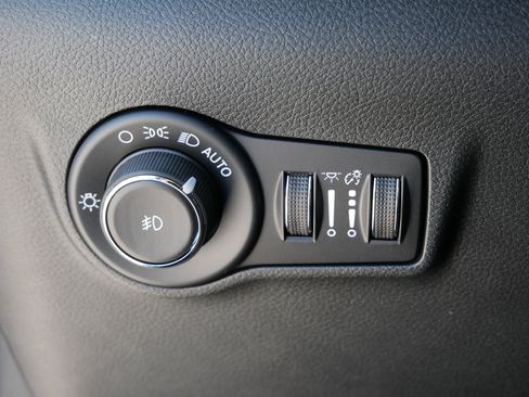 New 2026 Jeep Compass Trailhawk image 13