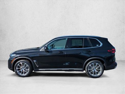 New 2026 BMW X5 xDrive50e w/ Premium Package AWD/4WD image 5