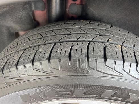 Used 2021 Ford Escape SE image 10