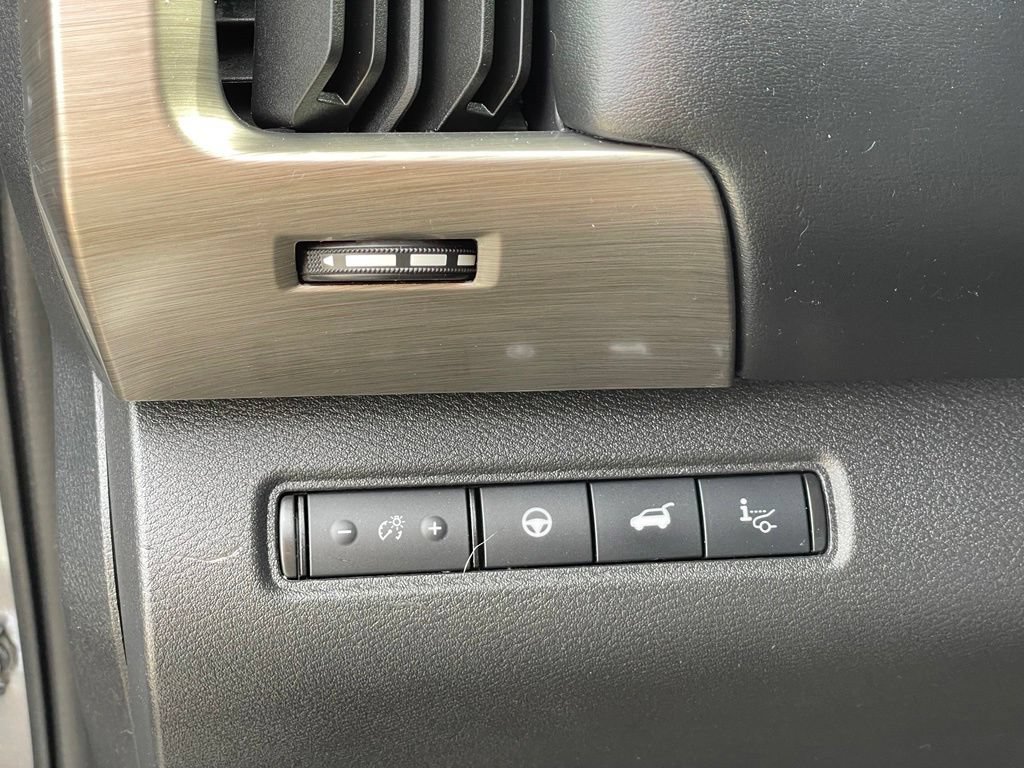 Certified 2023 Nissan Pathfinder Platinum AWD/4WD image 17