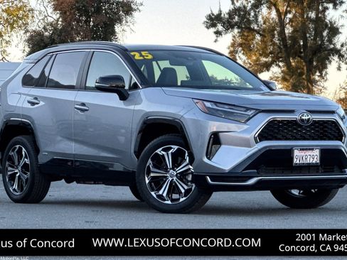 Used 2025 Toyota RAV4 XSE image 1