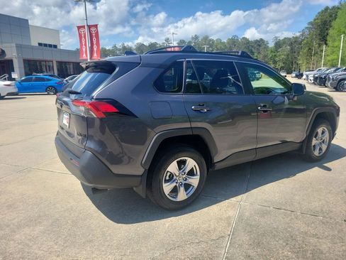 Used 2024 Toyota RAV4 XLE w/ Convenience Package image 7