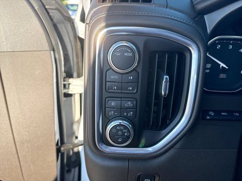 Used 2021 GMC Sierra 1500 Denali w/ Denali Ultimate Package AWD/4WD image 10
