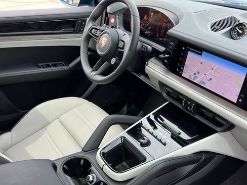 Certified 2026 Porsche Cayenne S AWD/4WD image 15