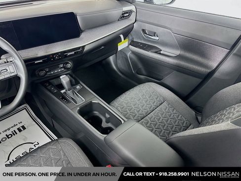 New 2026 Nissan Kicks SV w/ SV Premium Package FWD image 23