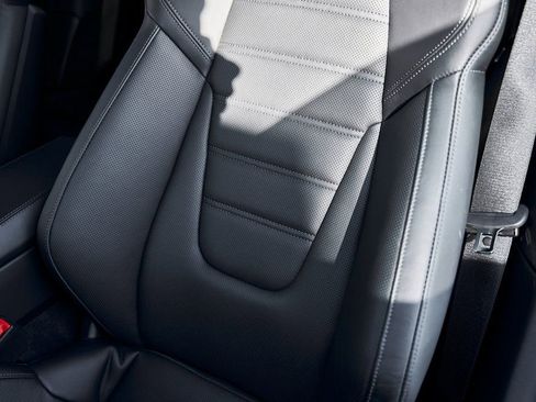 Used 2024 Porsche 911 Turbo image 43