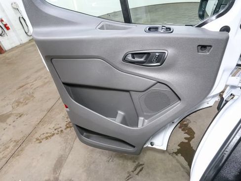 Used 2025 Ford Transit 250 148 High Roof AWD image 31
