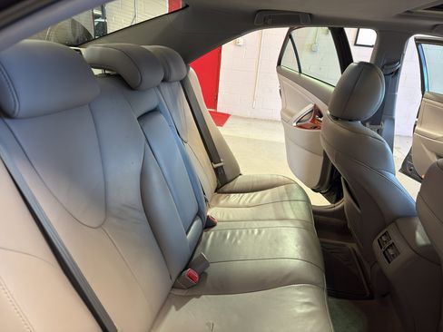 Used 2010 Toyota Camry Hybrid image 26