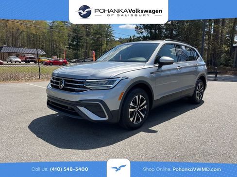 Used 2024 Volkswagen Tiguan S image 1