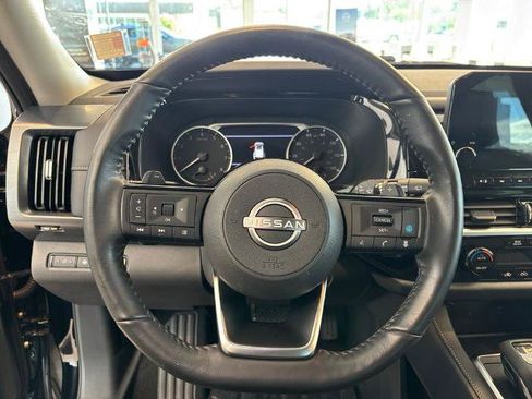 Certified 2024 Nissan Pathfinder SL AWD/4WD image 19