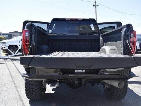 Used 2024 GMC Sierra 3500 Denali w/ Denali Reserve Package AWD/4WD image 34