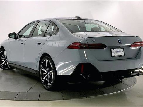 Certified 2024 BMW i5 M60 w/ Premium Package image 10