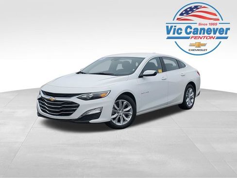 Used 2025 Chevrolet Malibu LT image 1