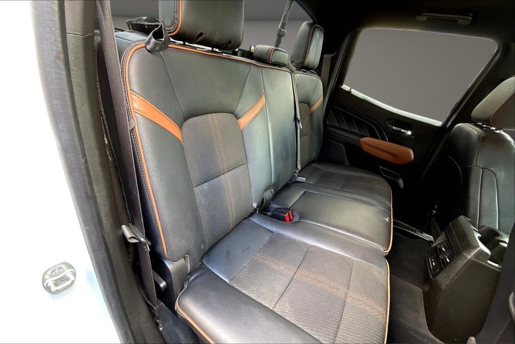 Used 2024 GMC Canyon AT4 w/ Technology Package AWD/4WD image 29