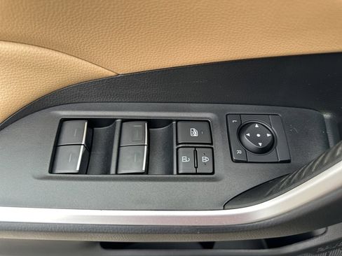 Certified 2023 Toyota RAV4 XLE Premium AWD/4WD image 22