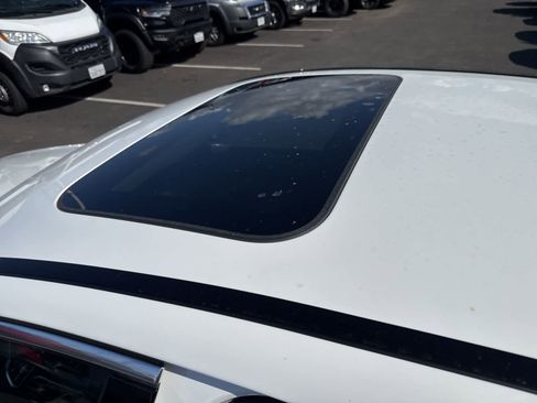 Used 2021 Mercedes-Benz C 300 Sedan image 7