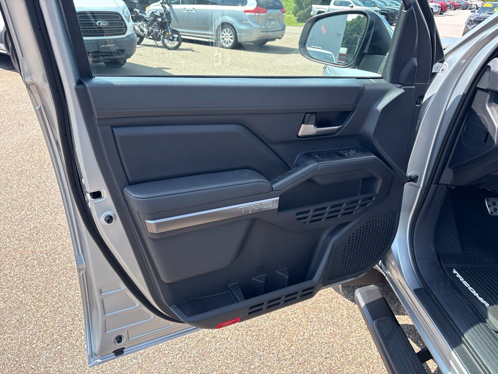 Used 2026 Toyota Tacoma TRD Sport AWD/4WD image 12