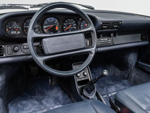 Used 1989 Porsche 911 Carrera RWD image 14