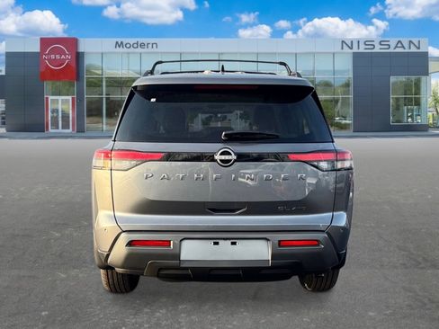 New 2026 Nissan Pathfinder SL AWD/4WD image 4