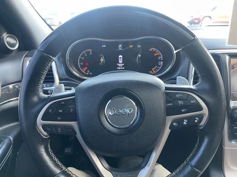 Used 2014 Jeep Grand Cherokee Overland w/ Advanced Technology Group AWD/4WD image 28