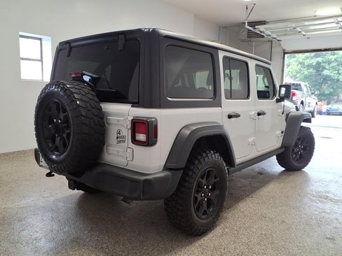 Used 2021 Jeep Wrangler 4WD Unlimited Willys image 4