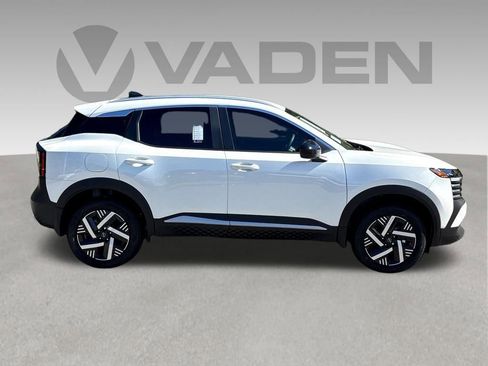 New 2026 Nissan Kicks SV w/ SV Premium Package FWD image 25