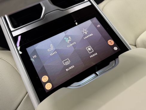 Used 2023 Land Rover Range Rover SV image 37