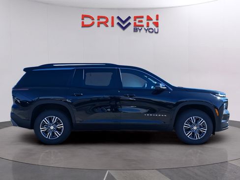 New 2026 Chevrolet Traverse LT w/ Enhanced Driving Package FWD image 6