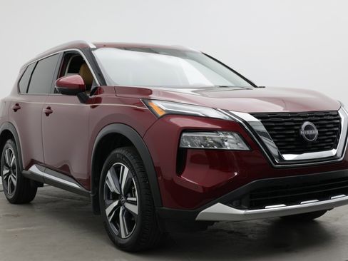 Used 2022 Nissan Rogue Platinum w/ Head-Up Display Package FWD image 3