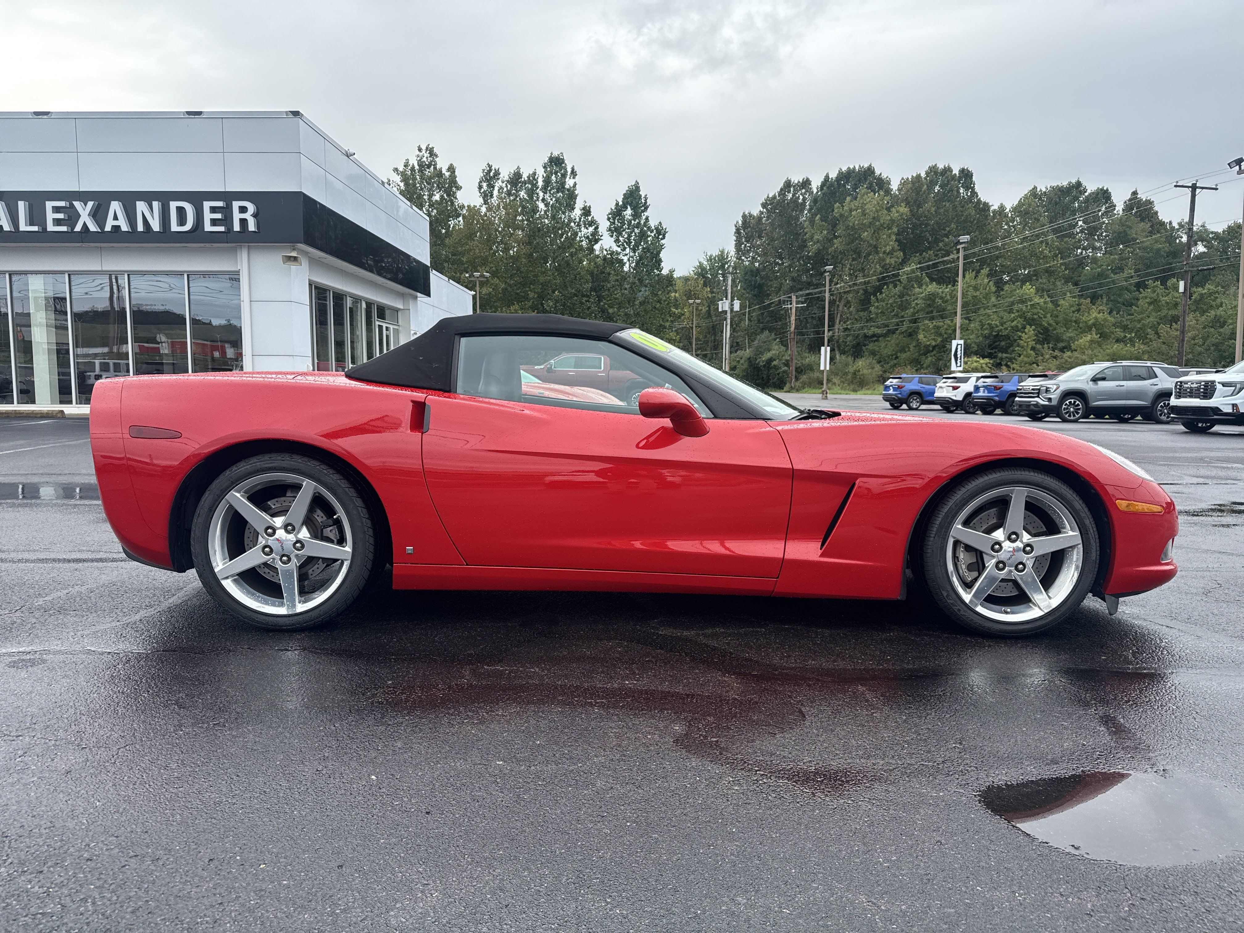 Used 2006 Chevrolet Corvette Convertible w/ Preferred Equipment Group RWD image 2