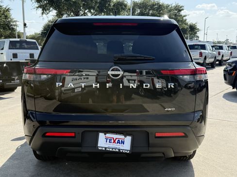 Used 2025 Nissan Pathfinder SV AWD/4WD image 6